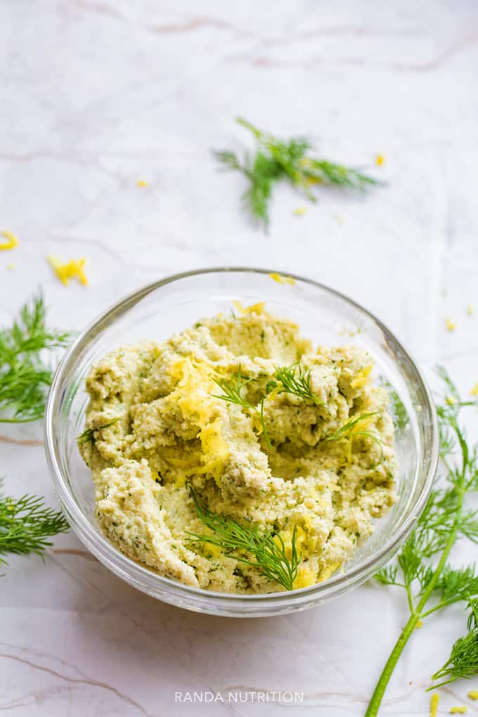 lemon dill cashew cheese dip for veggies