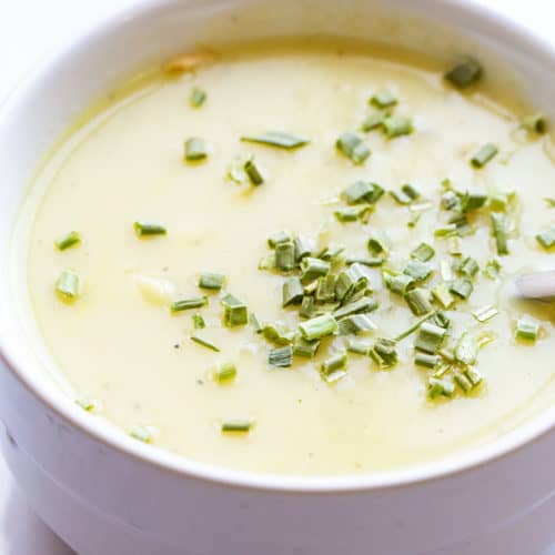 leek soup with chives
