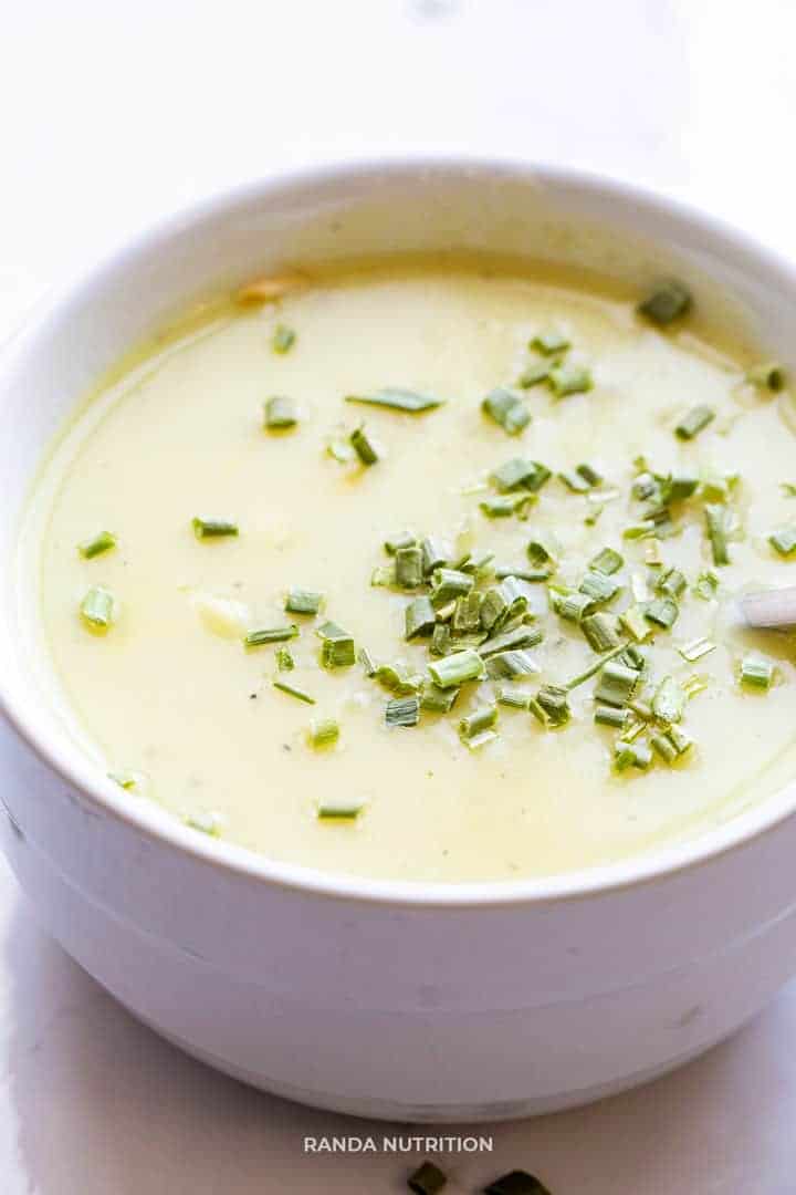 leek soup with chives