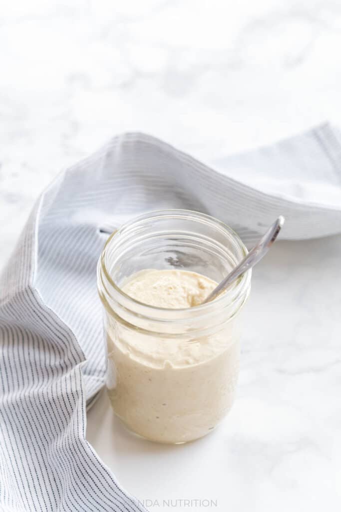 mason jar of whole30 cashew sour cream