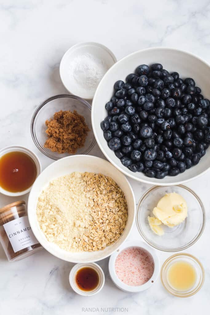 ingredients to make blueberry crisp