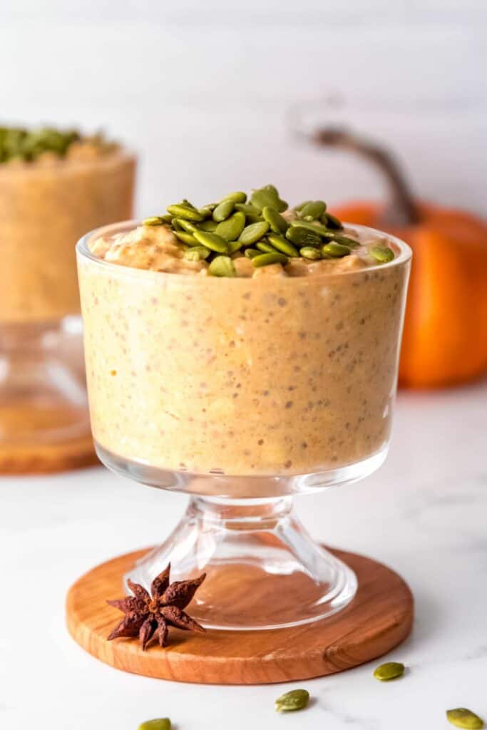 pepitas on top of pumpkin pie overnight oats