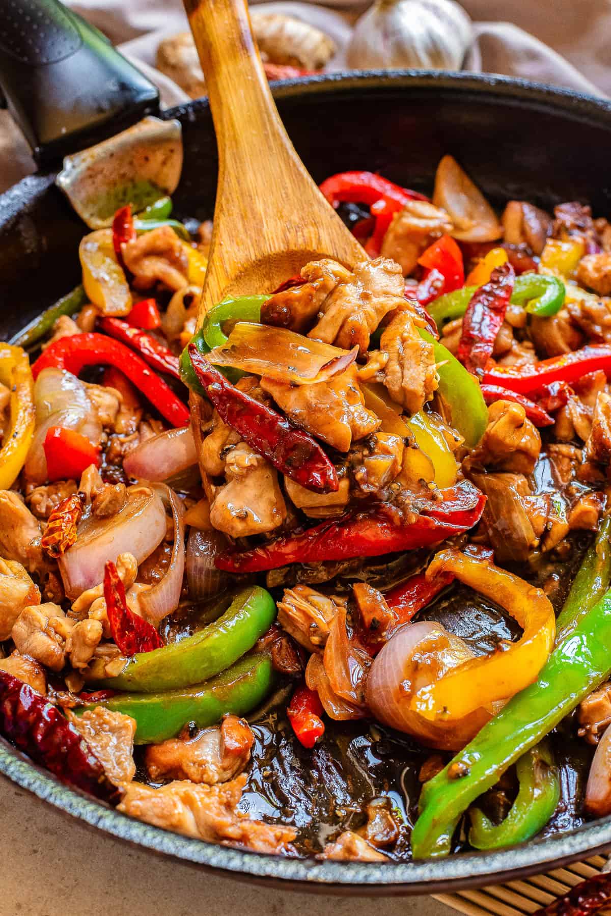 spicy black pepper chicken recipe in a non stick skillet